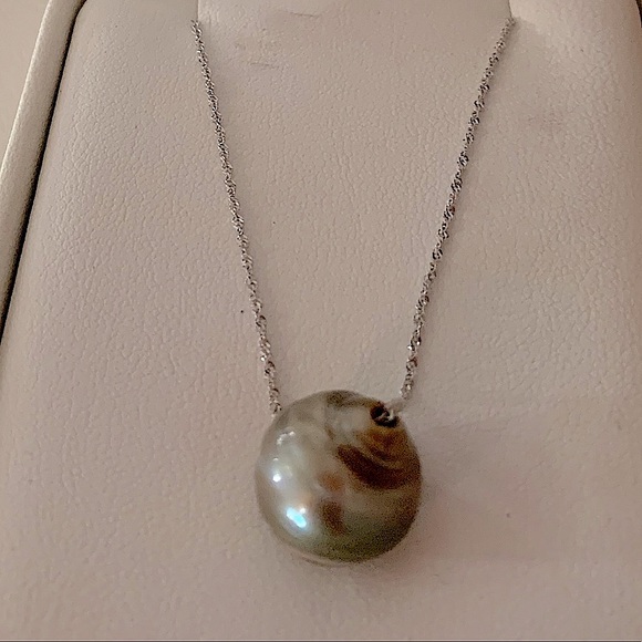 Na Hoku Jewerly- Tahitian Pearl necklace. 20”.